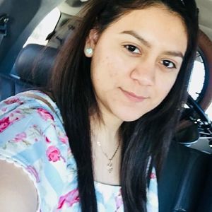 Meet your Posher, Lesly